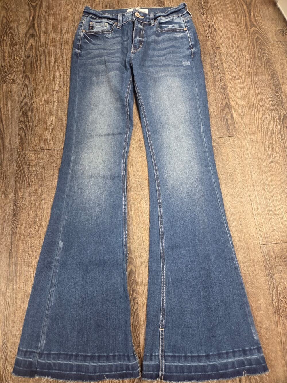 KanCan Heidi Mid Rise Flare Jeans – Flattering Fit Stretch Denim 5/26